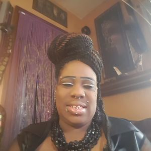 Meet your Posher, Minnie